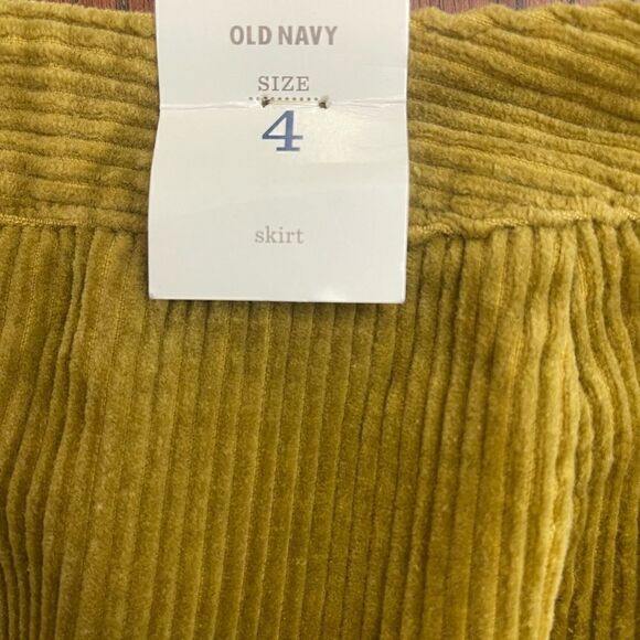 Old Navy Corduroy Mini Skirt Size 4 NWT - Picture 3 of 6